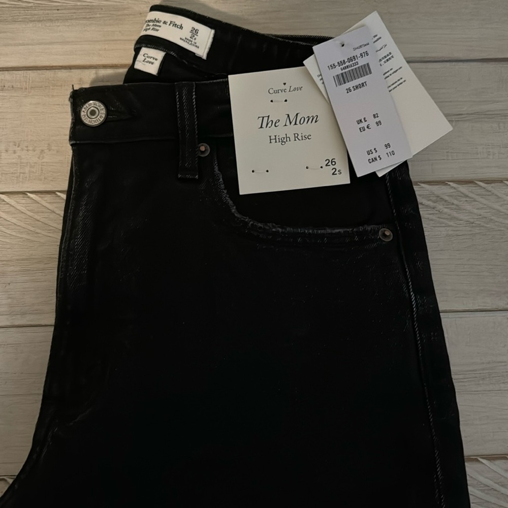 The Mom High Rise Curve Love Jean